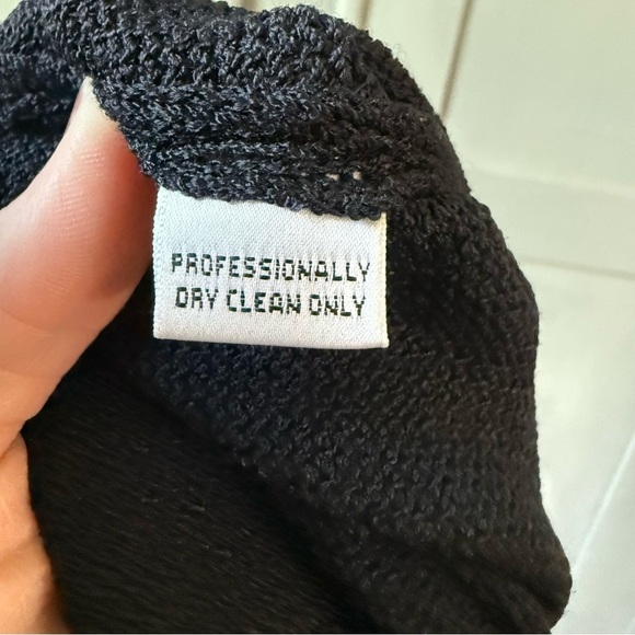 St.John Black Santana Knit Beaded Suit Set Including Longline Blazer and Pants - Picture 7 of 16